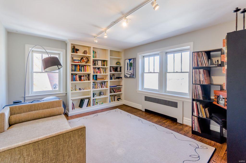 Davis Place - Residential