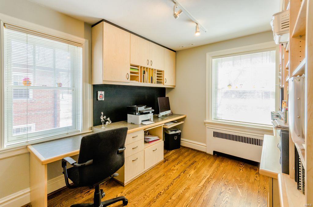 Davis Place - Residential