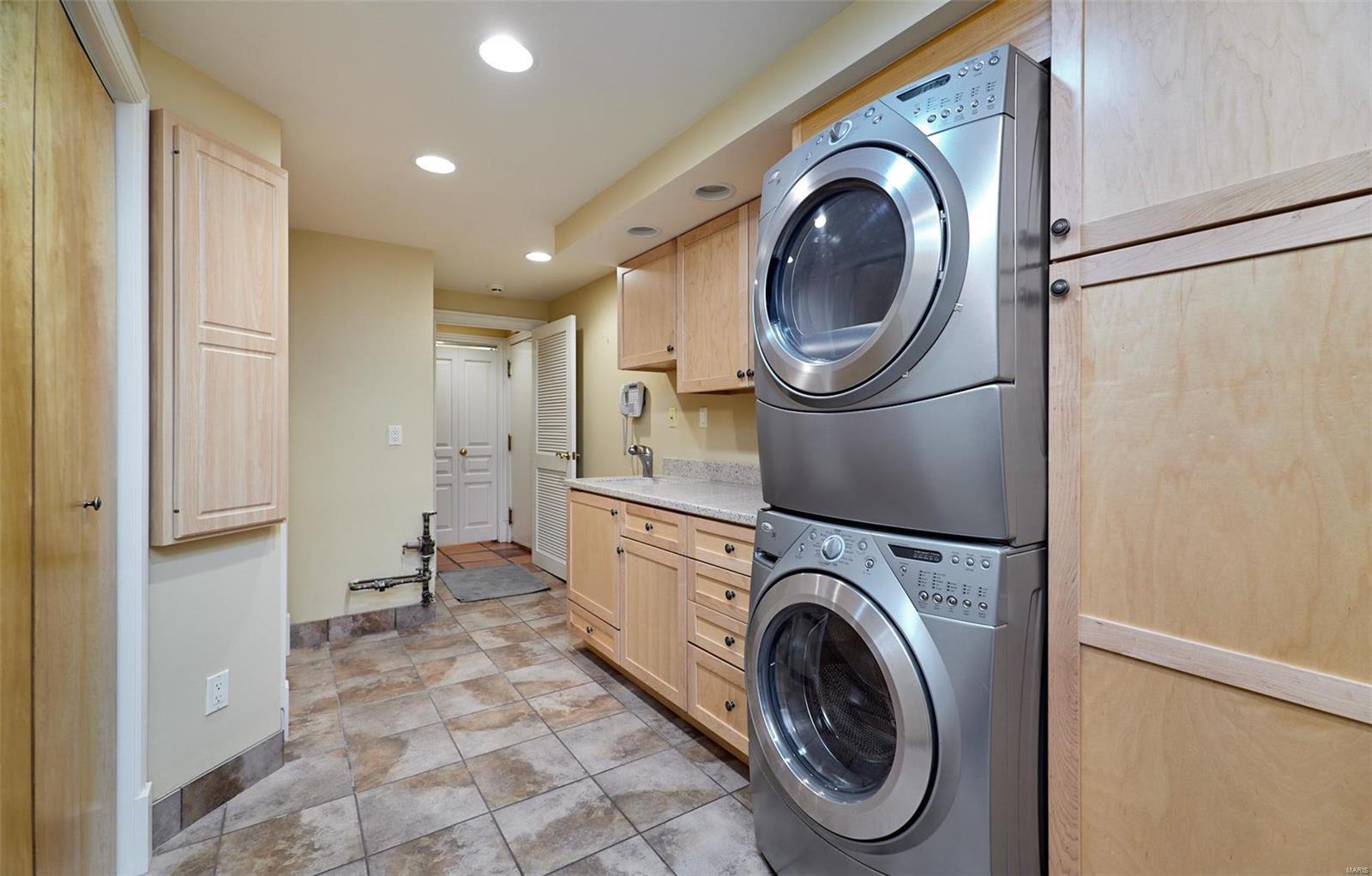 Warson Acres - Residential