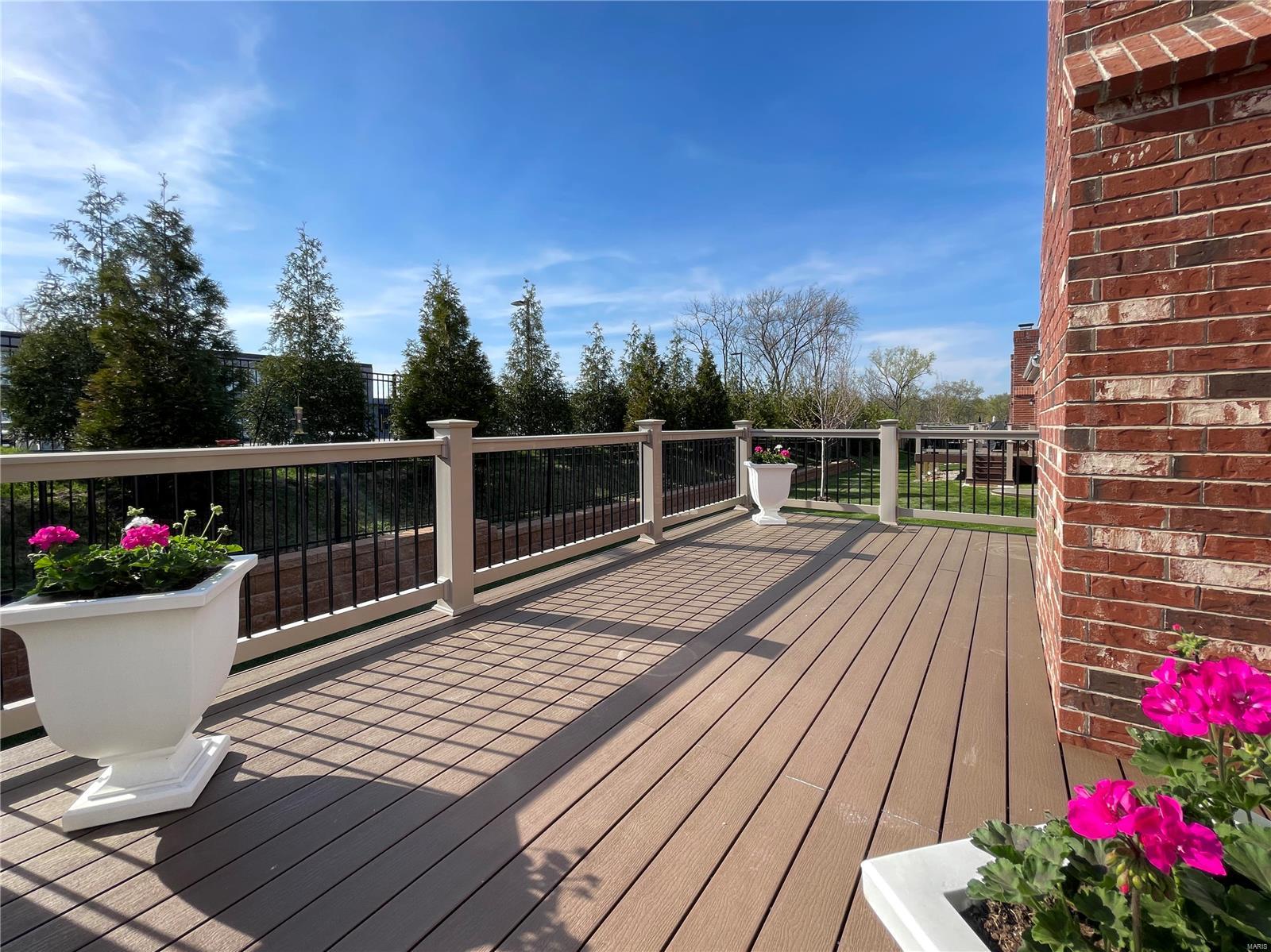 Arbors At Frontenac - Residential