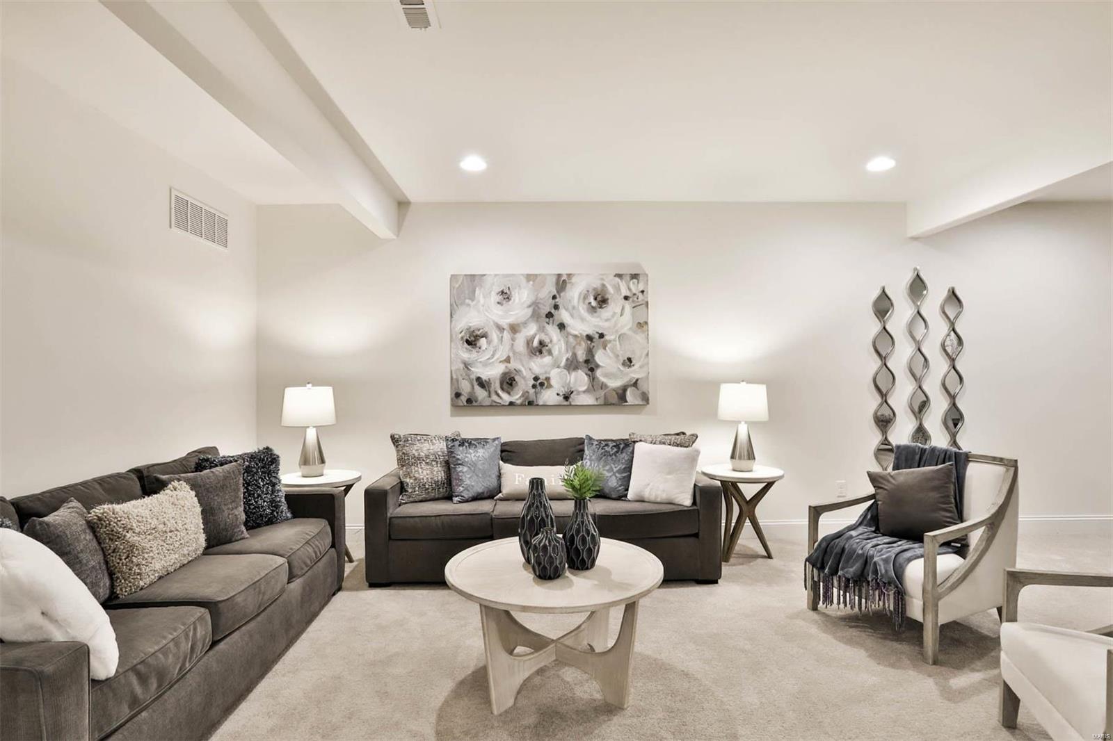 Arbors At Frontenac - Residential