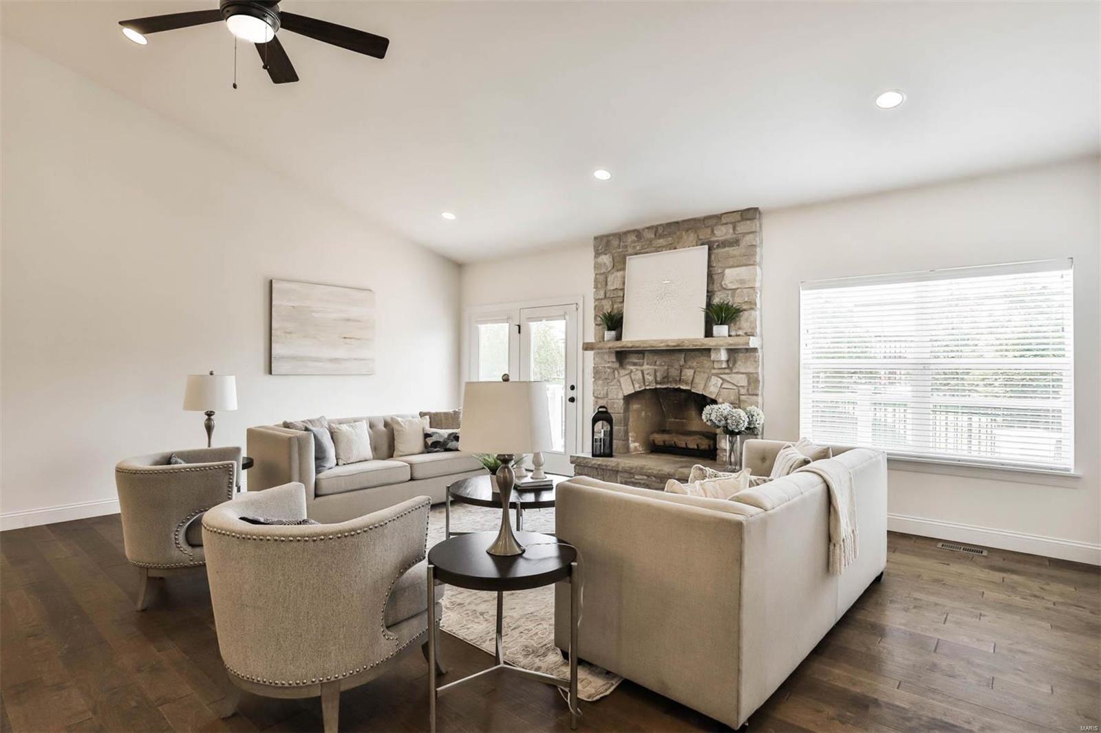 Arbors At Frontenac - Residential