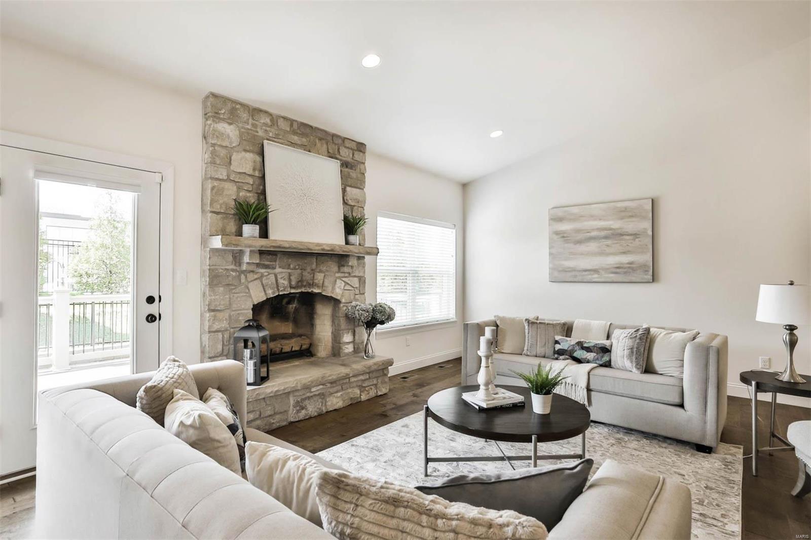 Arbors At Frontenac - Residential