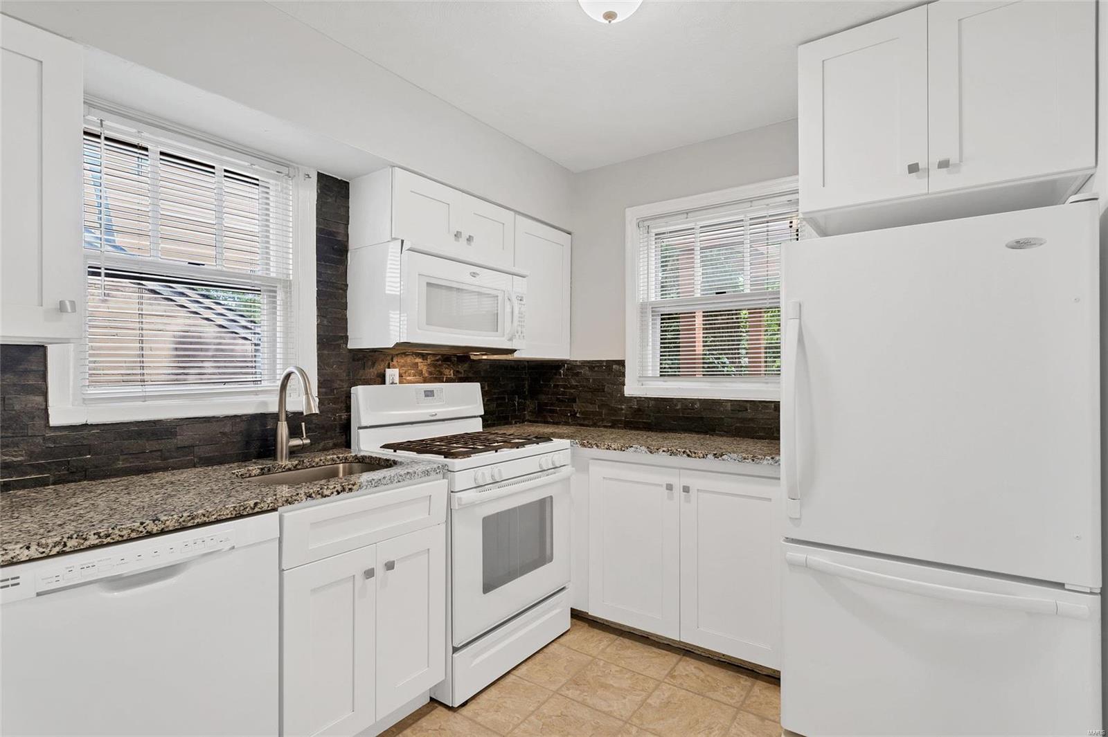 Tuxedo Park - Residential