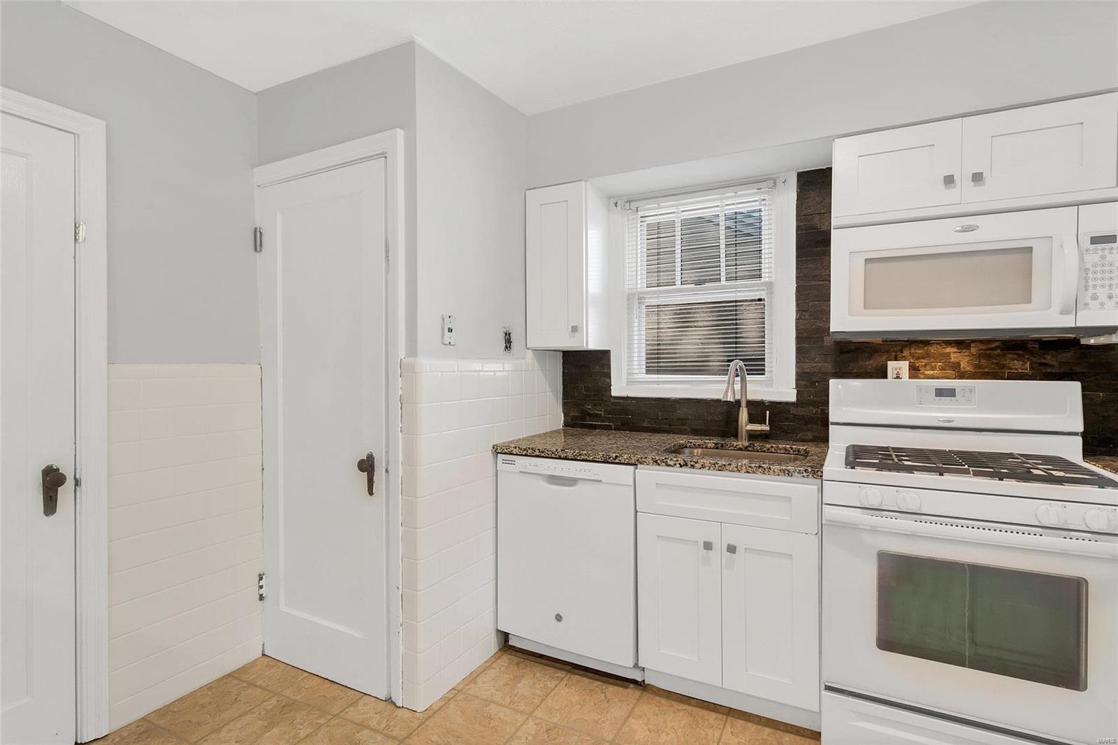 Tuxedo Park - Residential