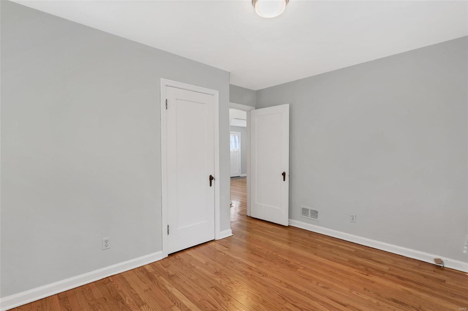 Tuxedo Park - Residential