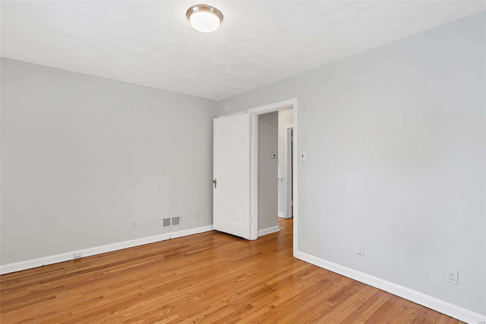 Tuxedo Park - Residential