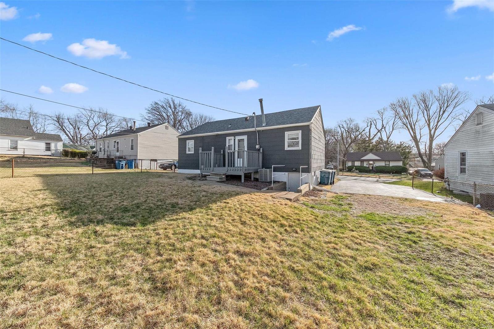 St Louis, Missouri 63134, United States, 3 Bedrooms Bedrooms, ,1 BathroomBathrooms,Residential,Pending,90531