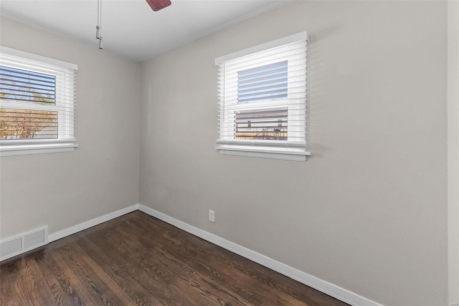 St Louis, Missouri 63134, United States, 3 Bedrooms Bedrooms, ,1 BathroomBathrooms,Residential,Pending,90531