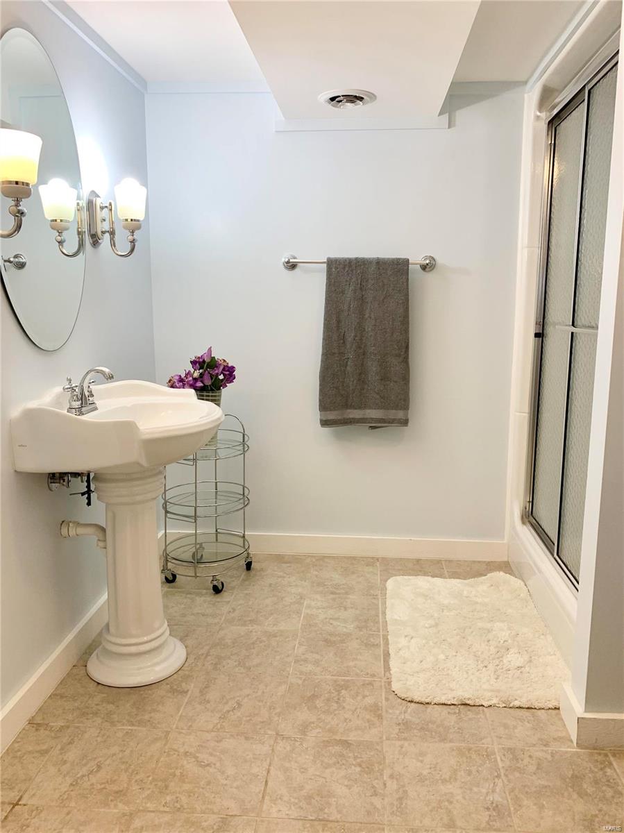 Claymont Manor - Residential