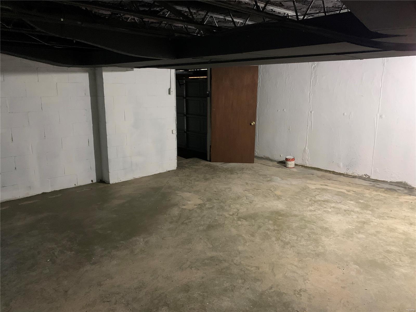 Lawrence Park - Residential Lease