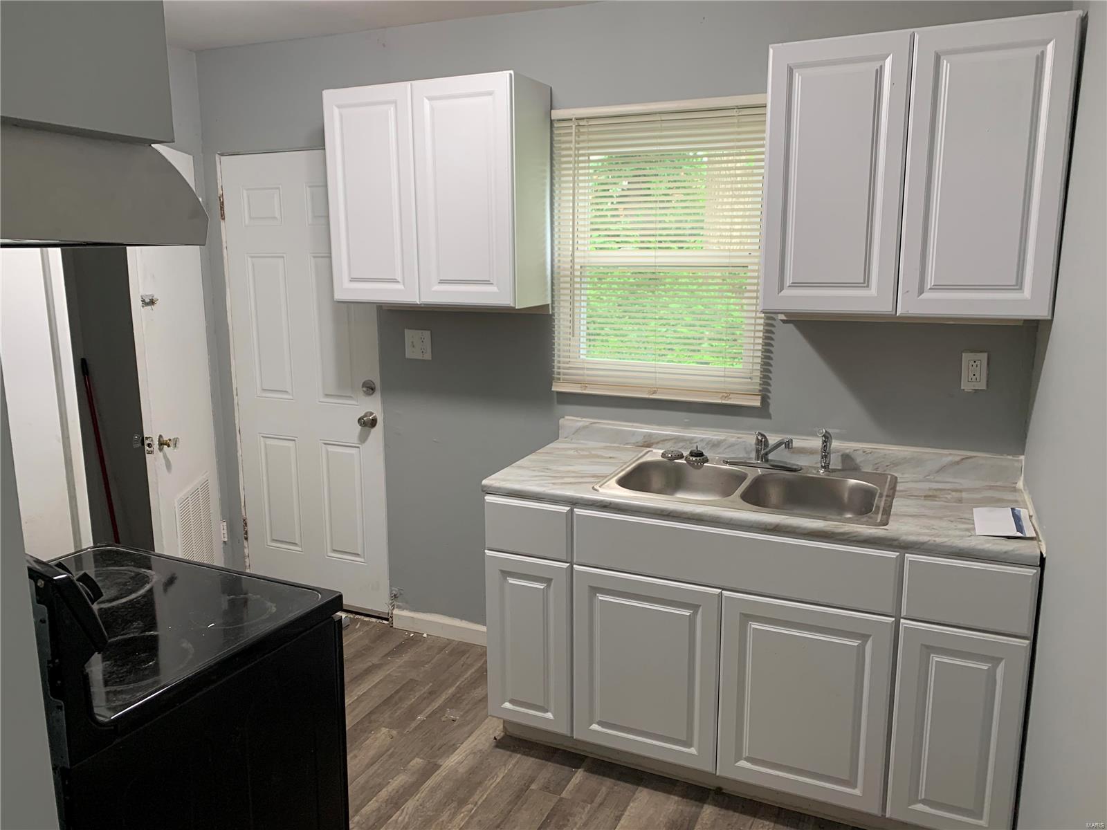 Lawrence Park - Residential Lease