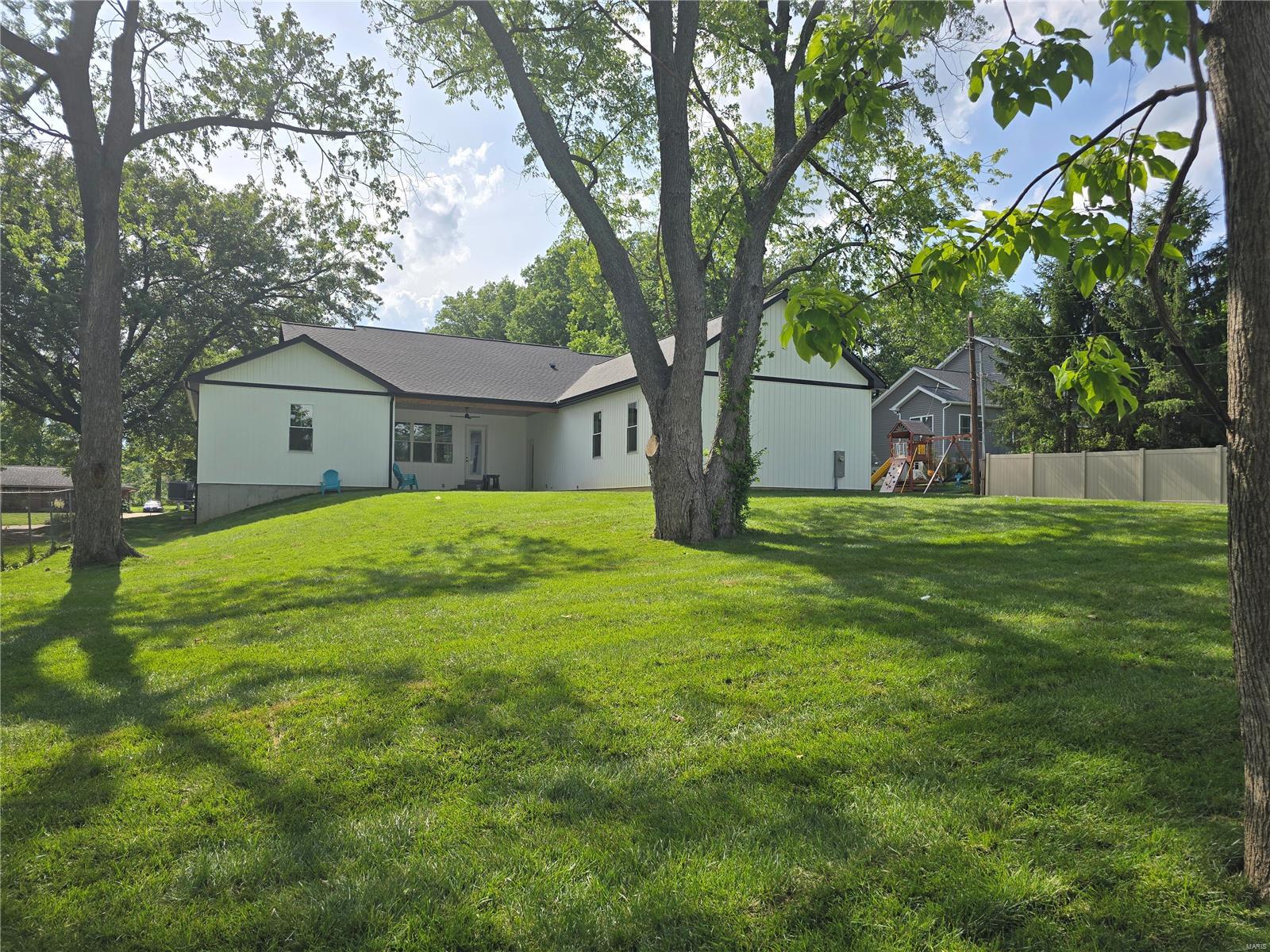 Oakwood Manor - Residential