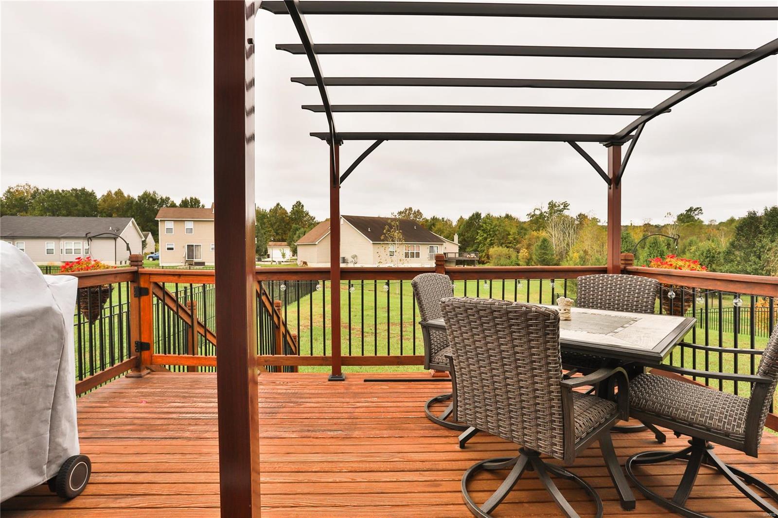 Twin Pines - Residential