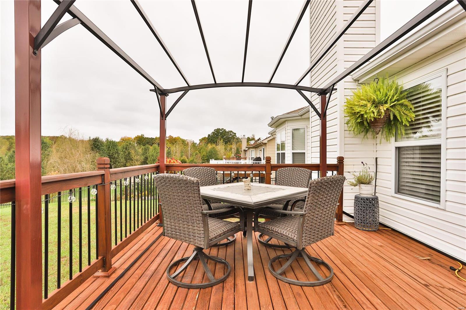 Twin Pines - Residential