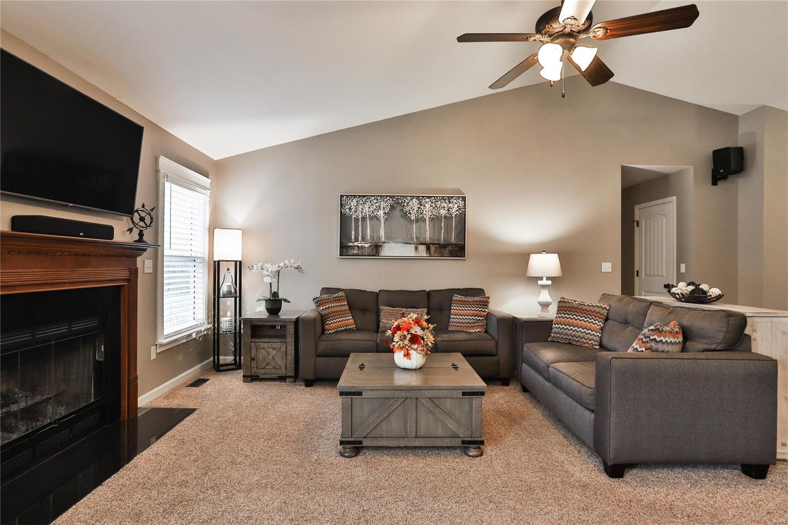 Twin Pines - Residential