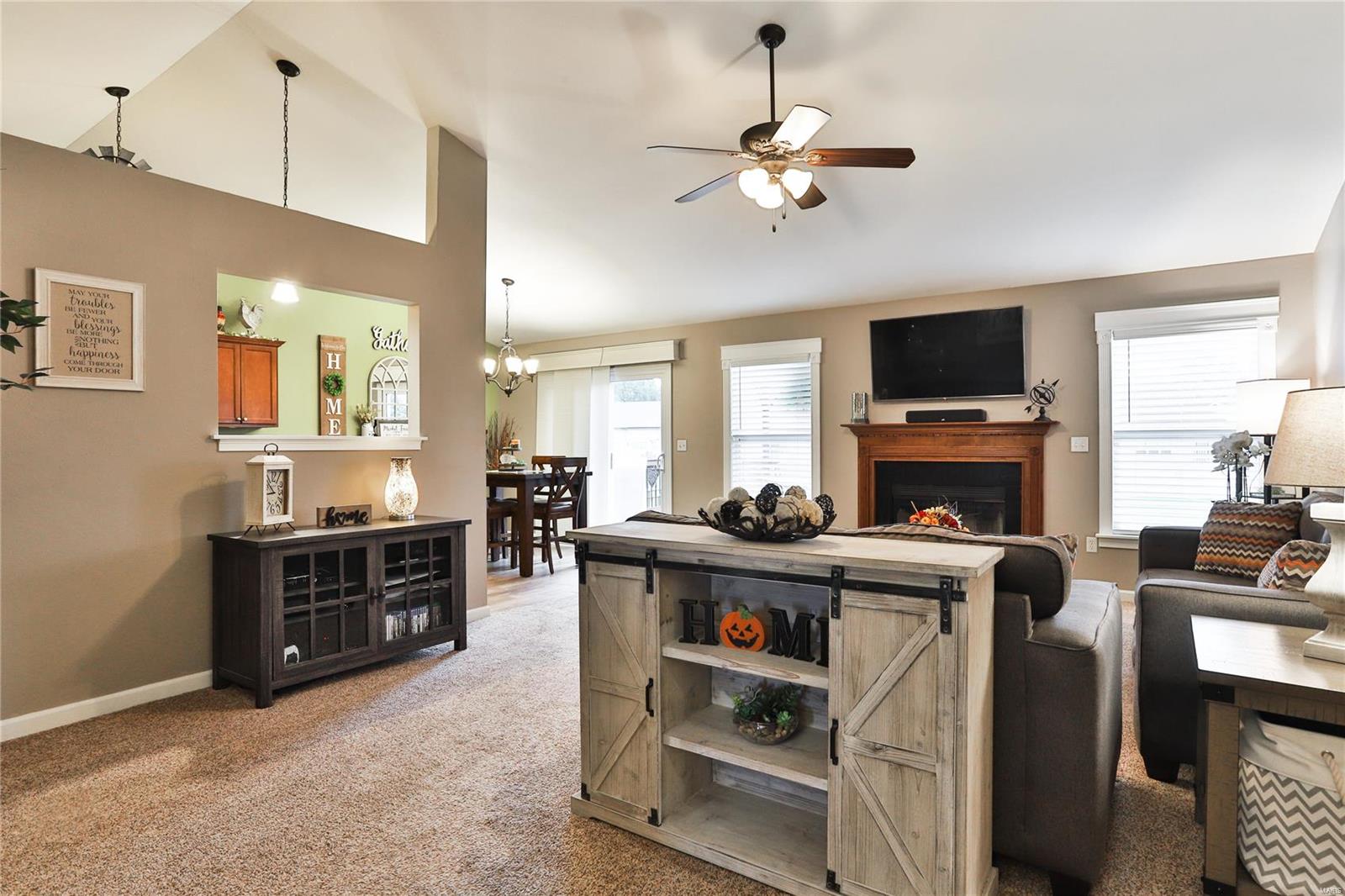 Twin Pines - Residential