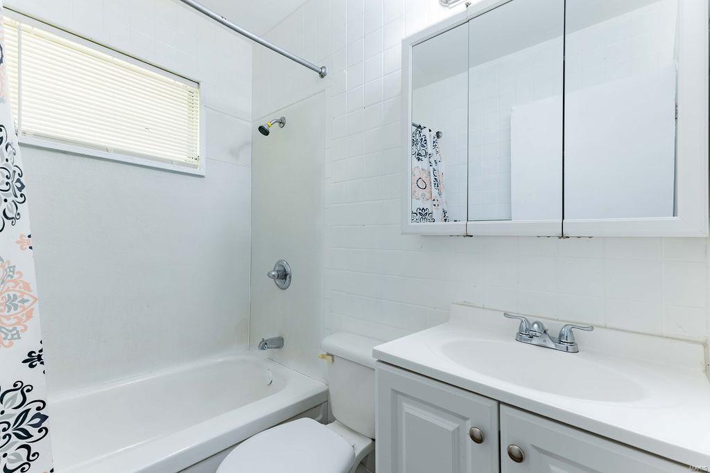 Glasgow Village Unit 16 - Residential