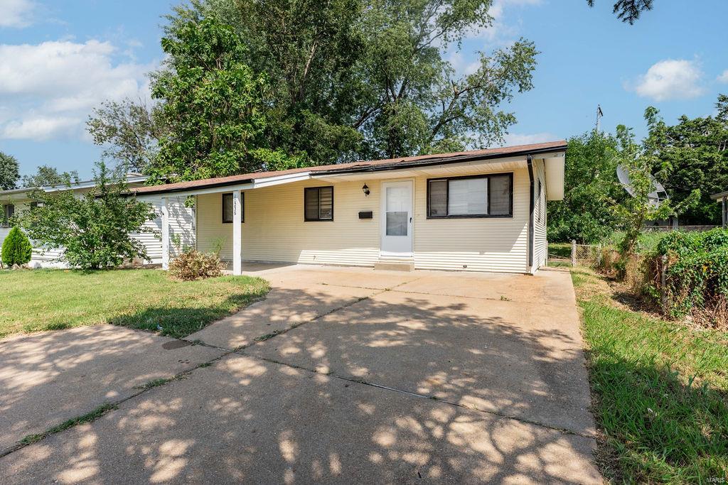 Glasgow Village Unit 16 - Residential