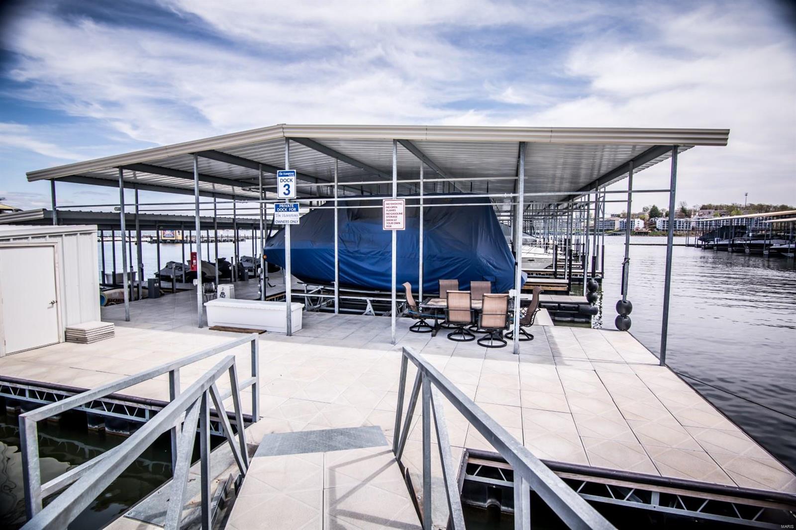 THE HAMPTONS - Residential