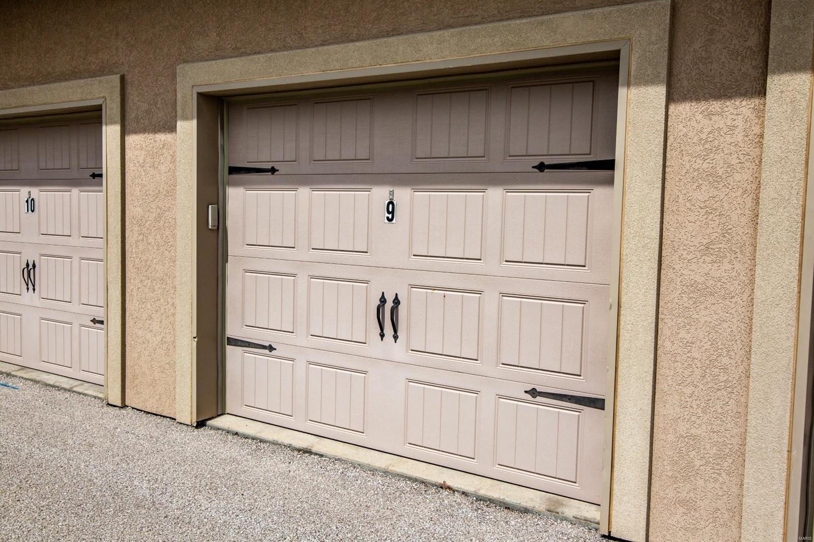 THE HAMPTONS - Residential