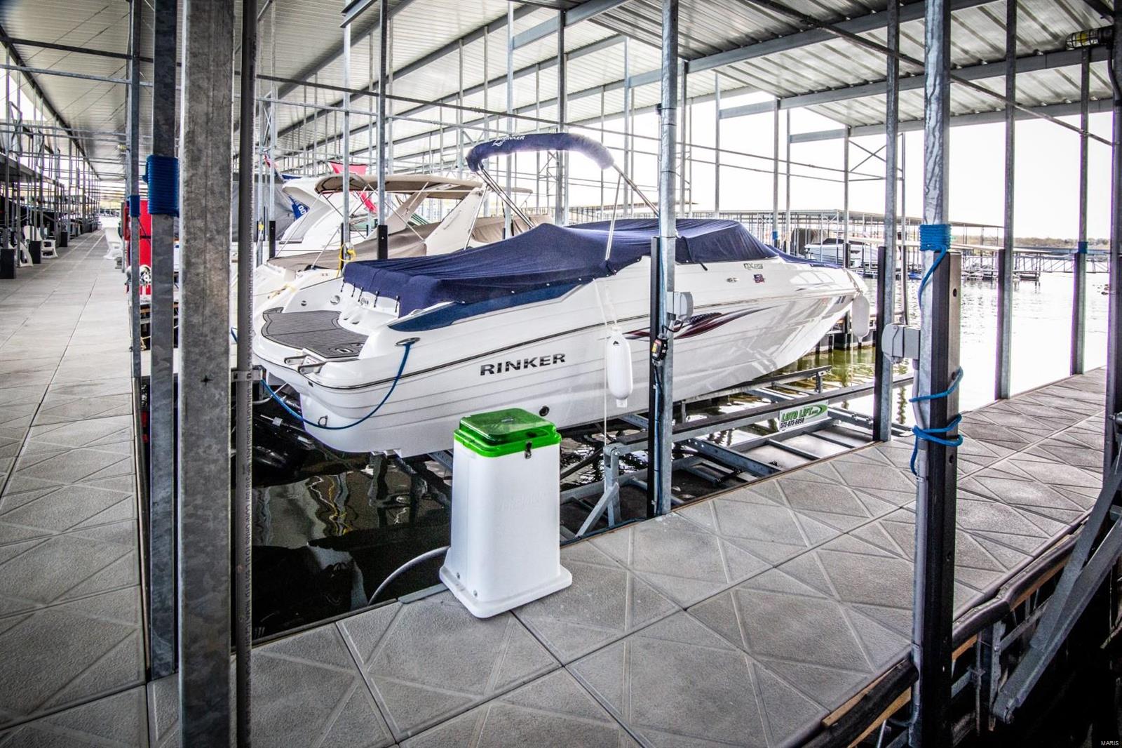 THE HAMPTONS - Residential