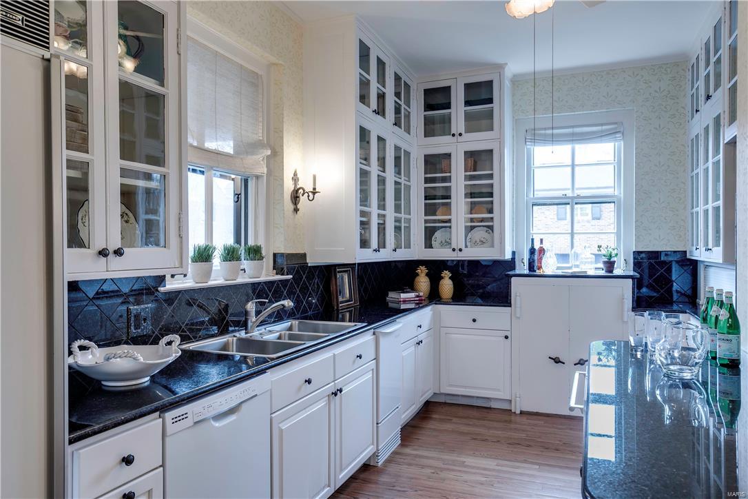 Westmoreland Place - Residential