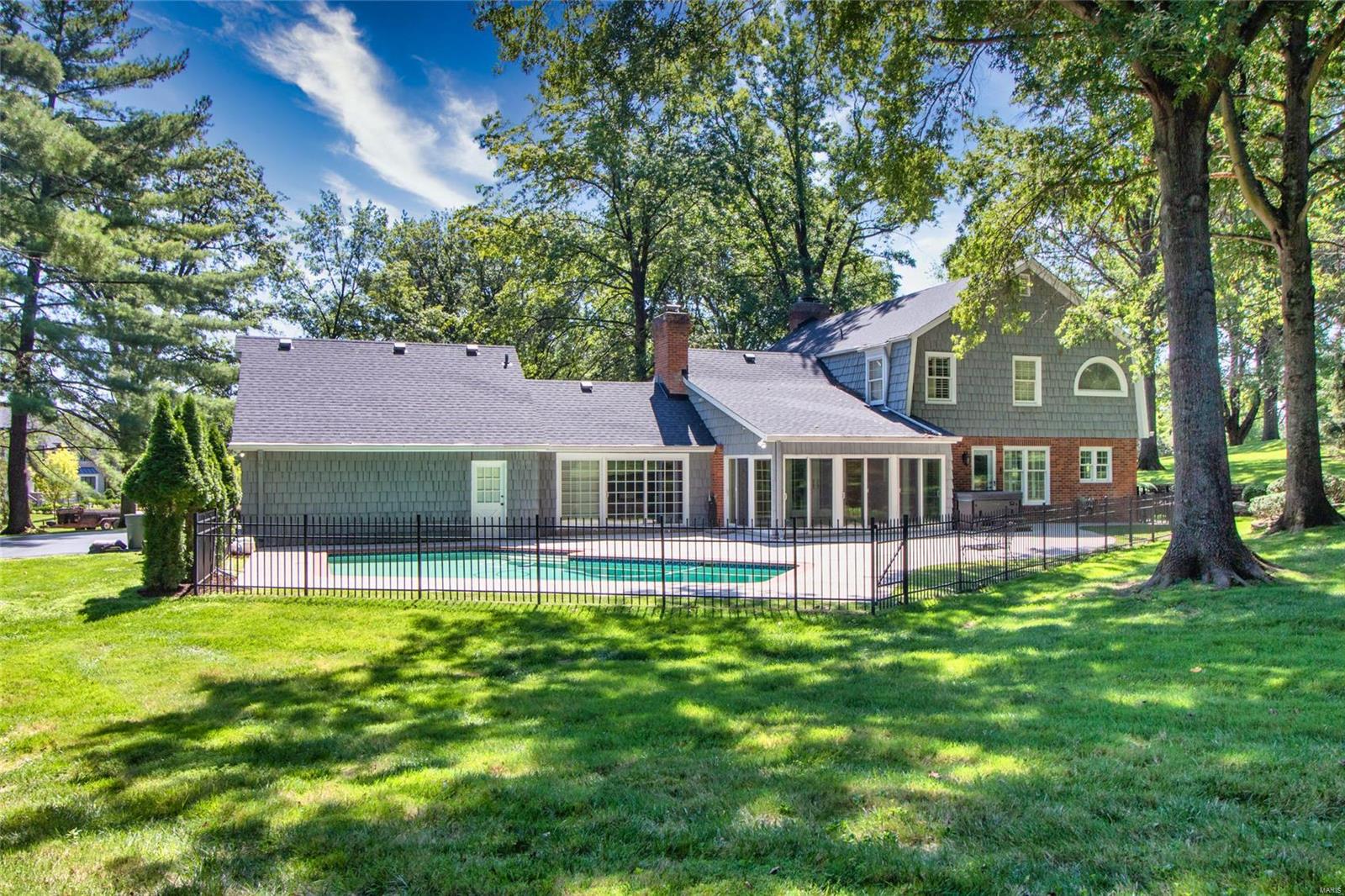 Bellerive Country Club Grounds - Residential