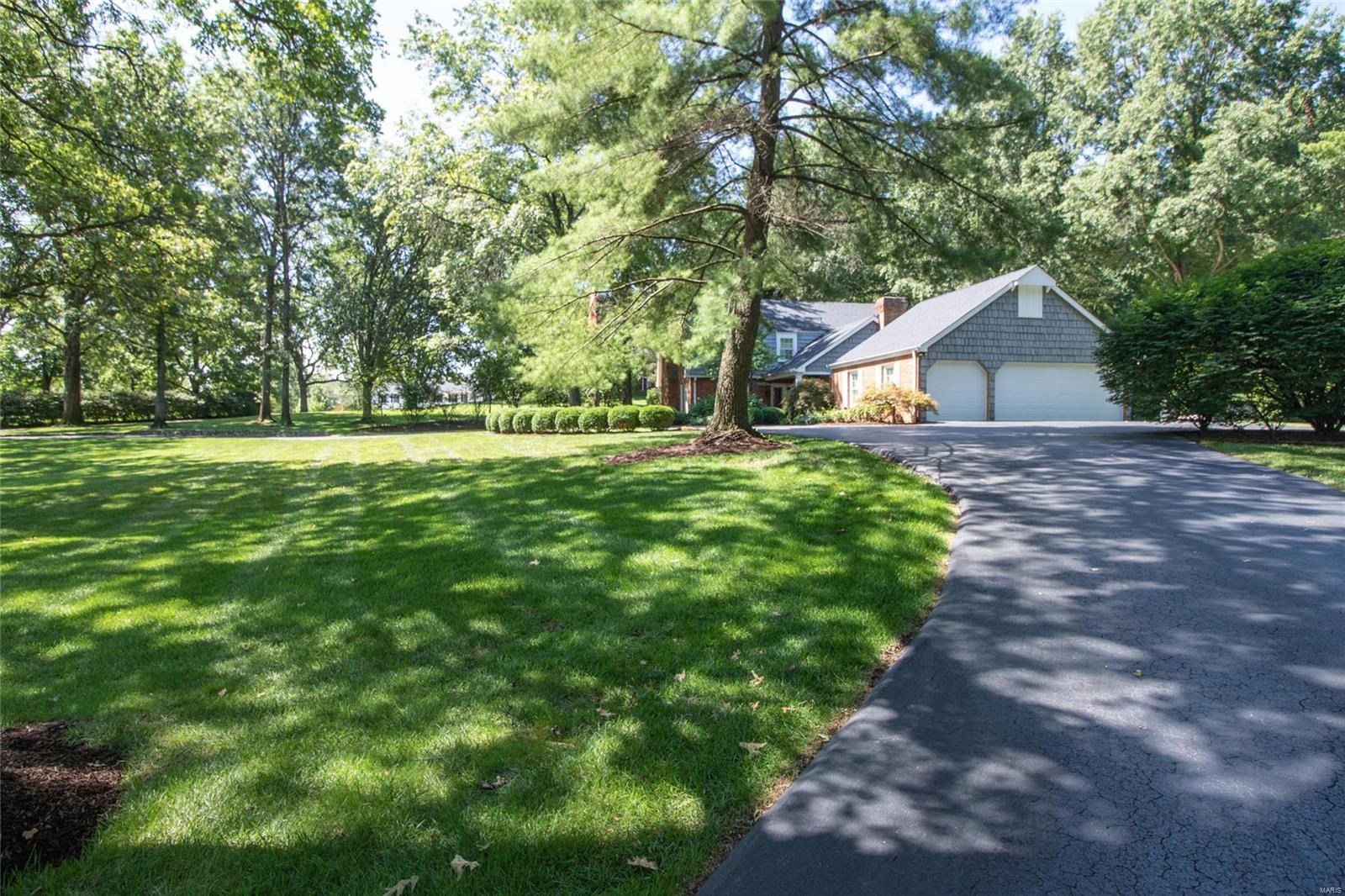 Bellerive Country Club Grounds - Residential