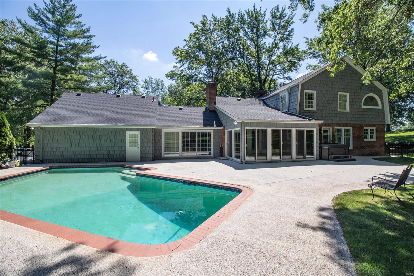 Bellerive Country Club Grounds - Residential