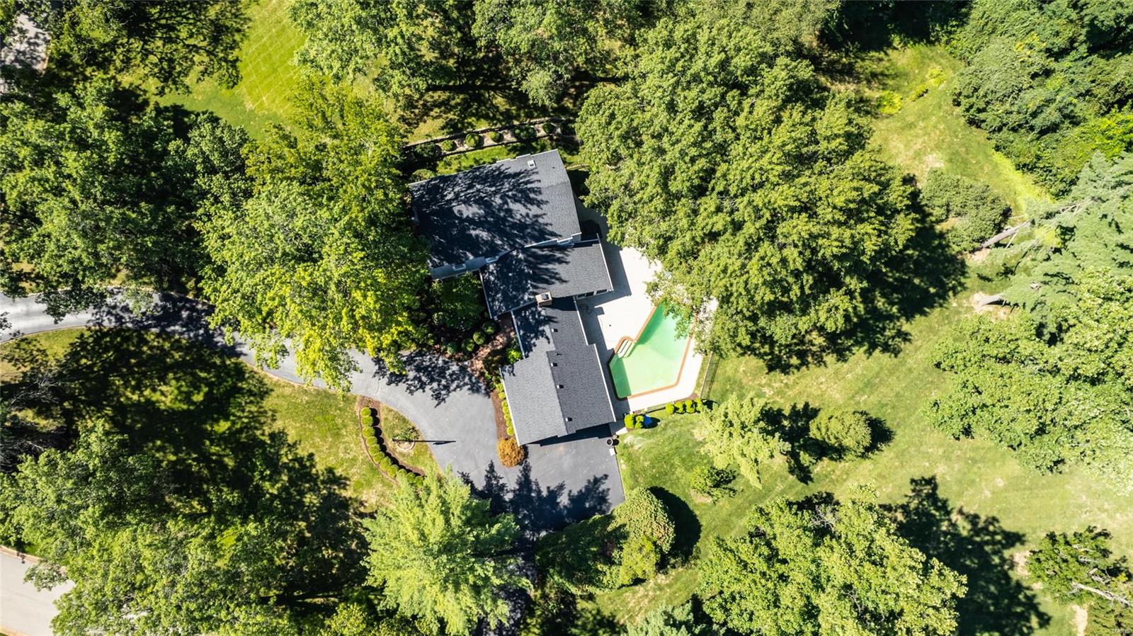 Bellerive Country Club Grounds - Residential