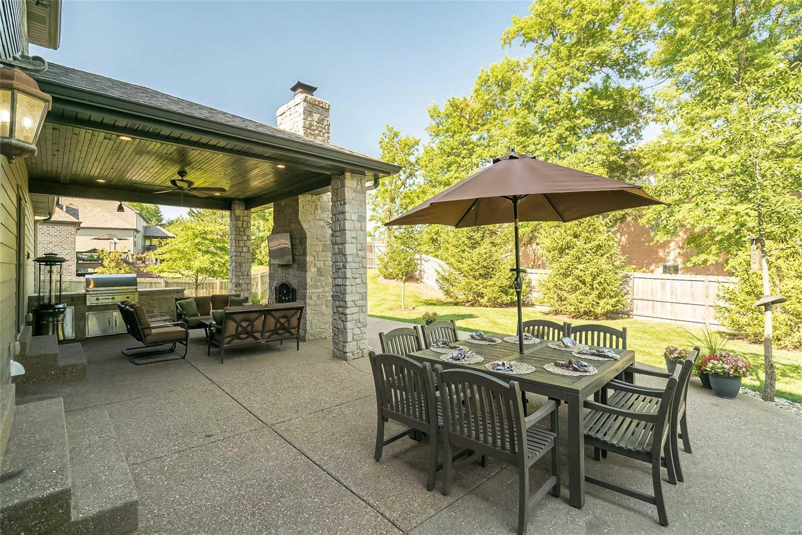 Ladue Court - Residential