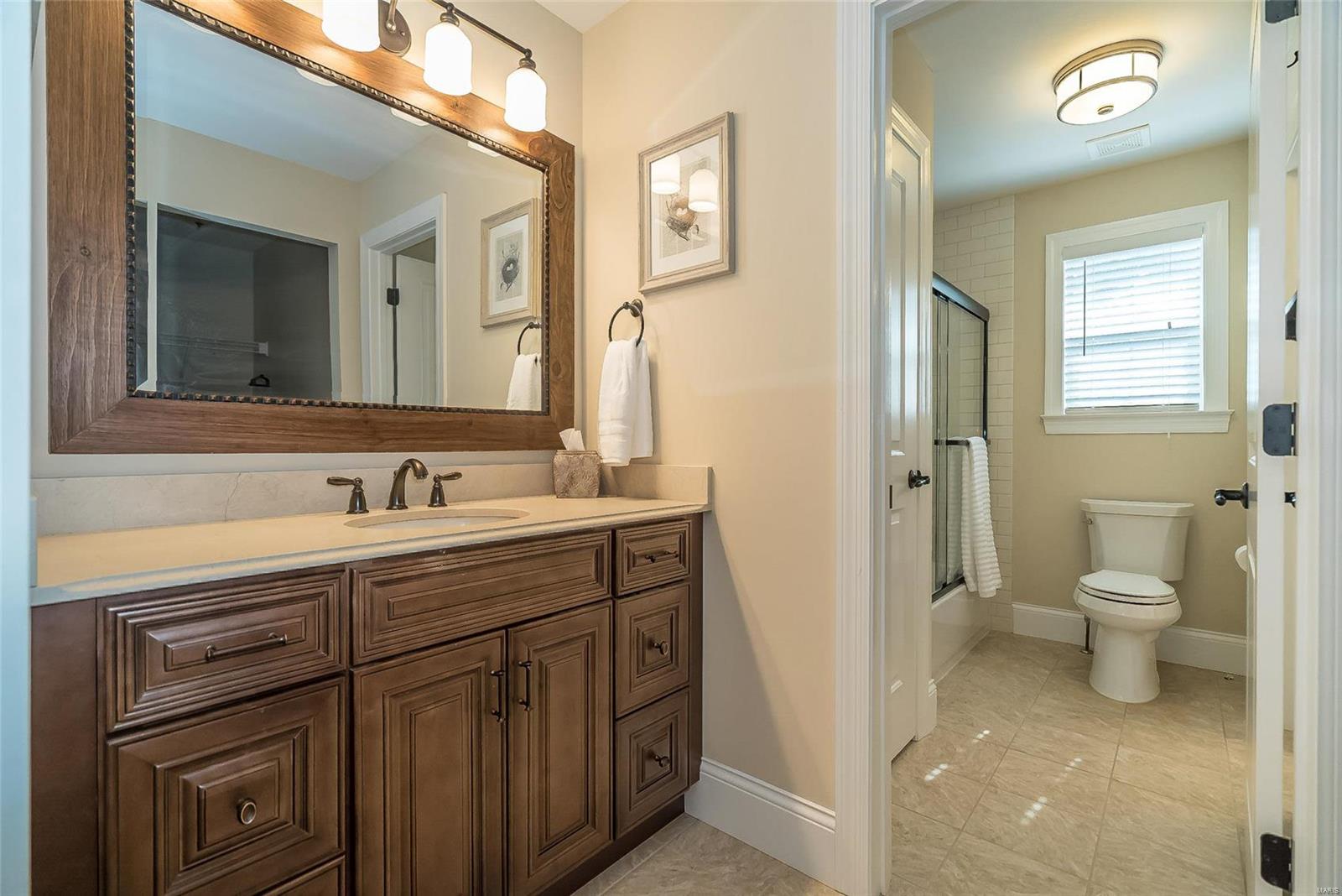 Ladue Court - Residential