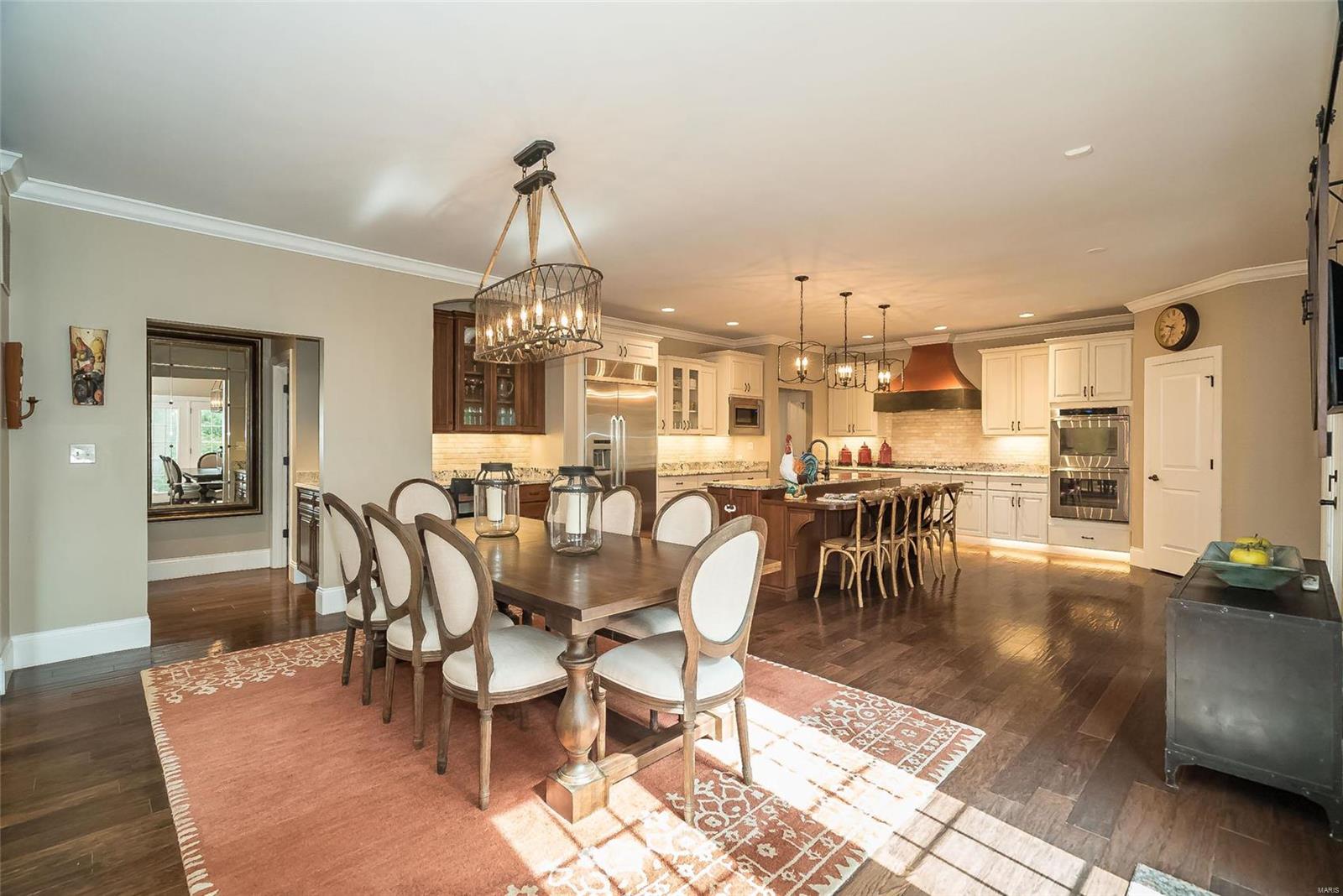 Ladue Court - Residential