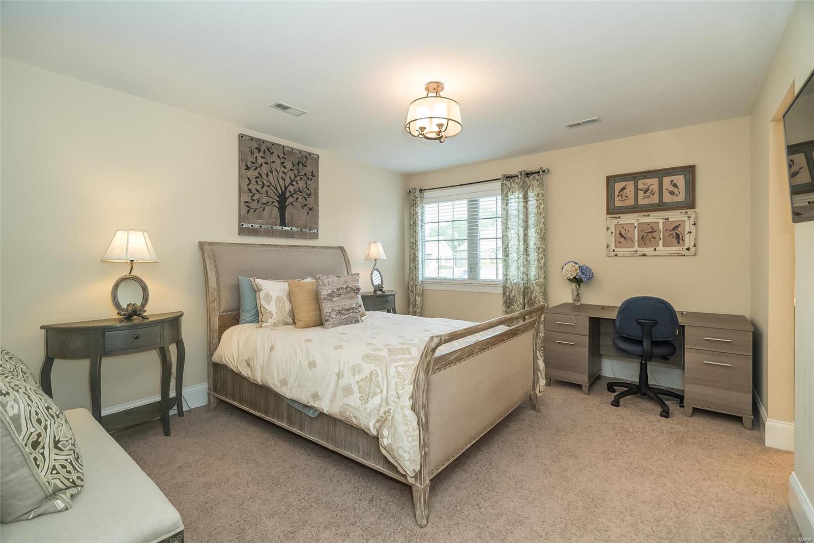 Ladue Court - Residential