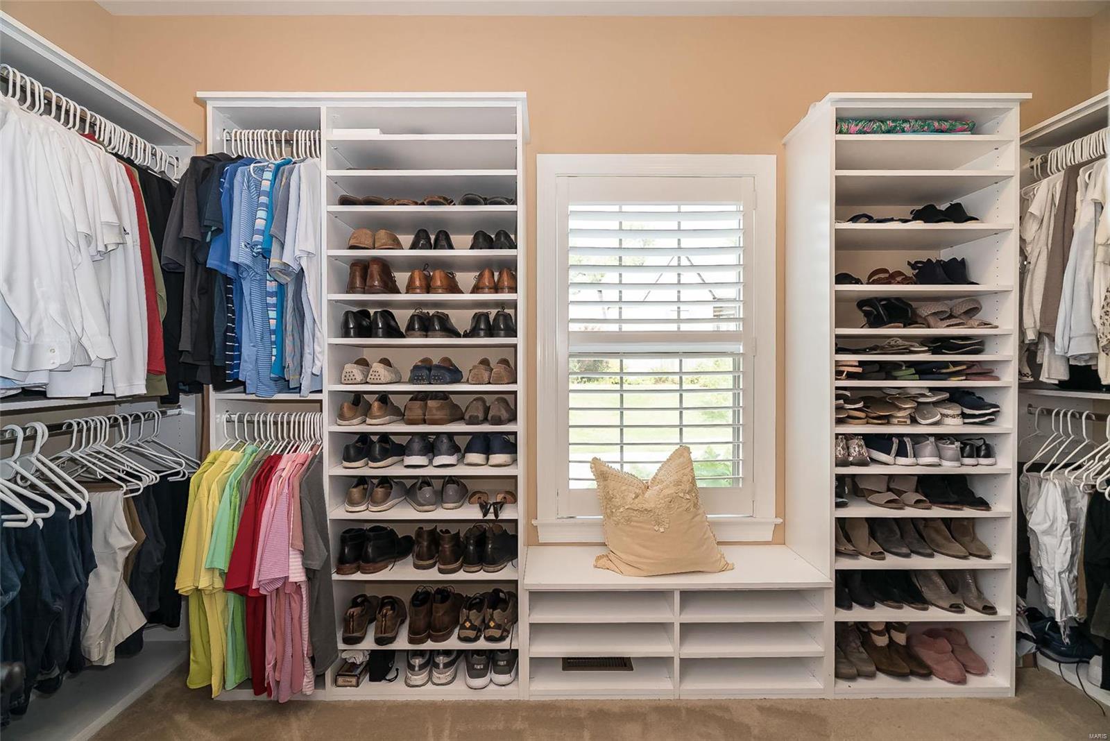 Ladue Court - Residential