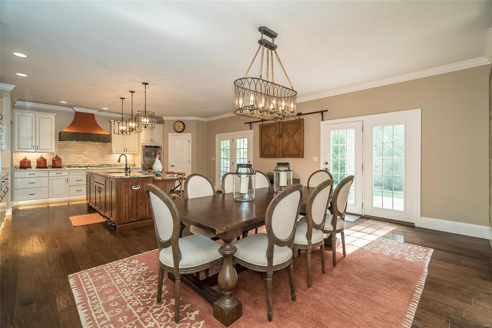 Ladue Court - Residential