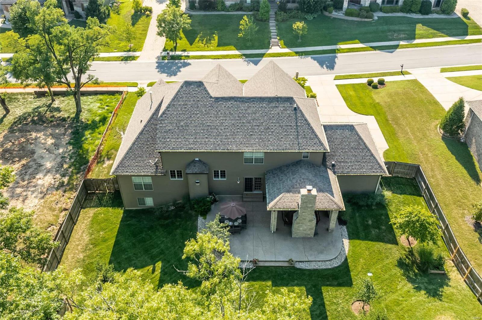 Ladue Court - Residential