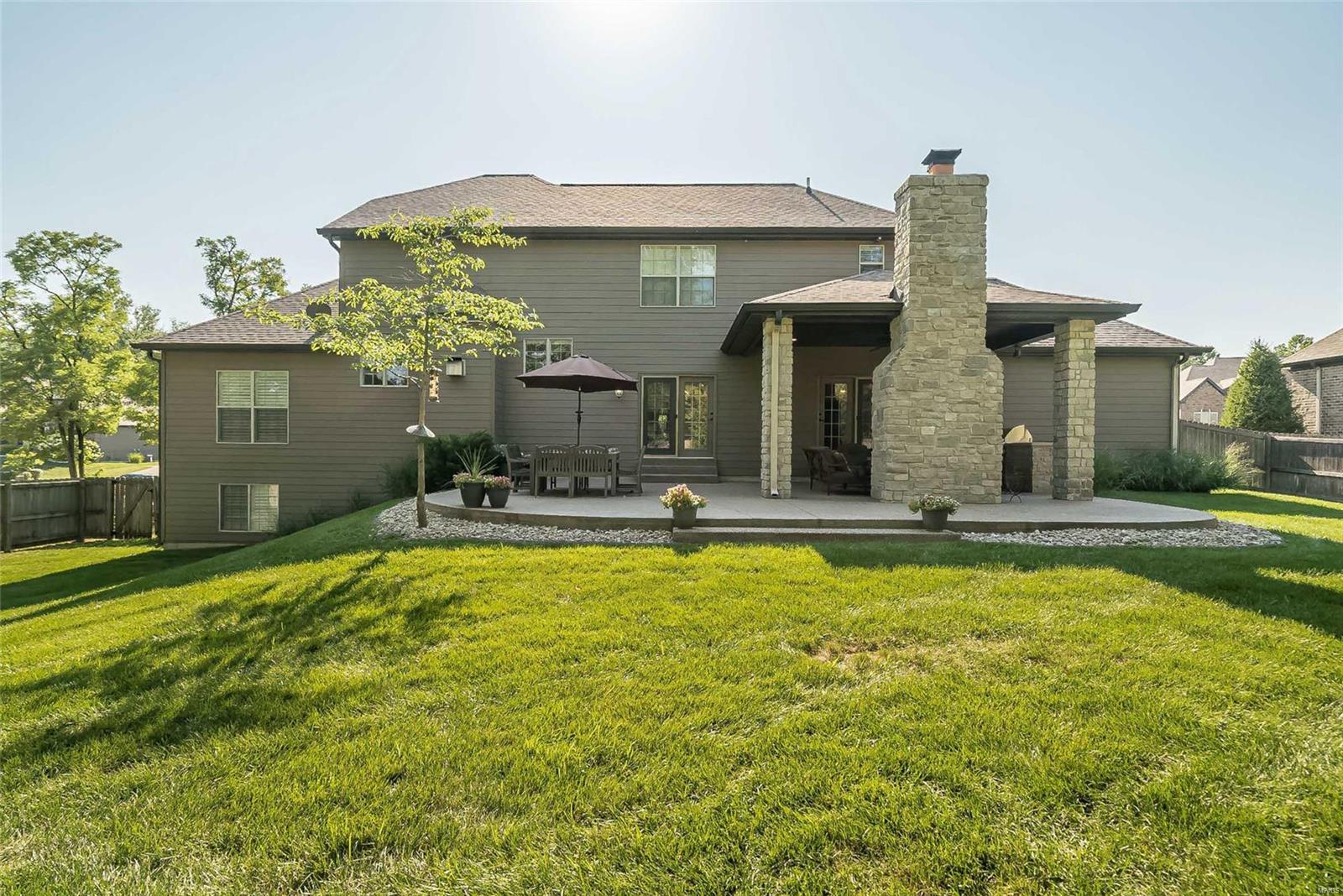 Ladue Court - Residential