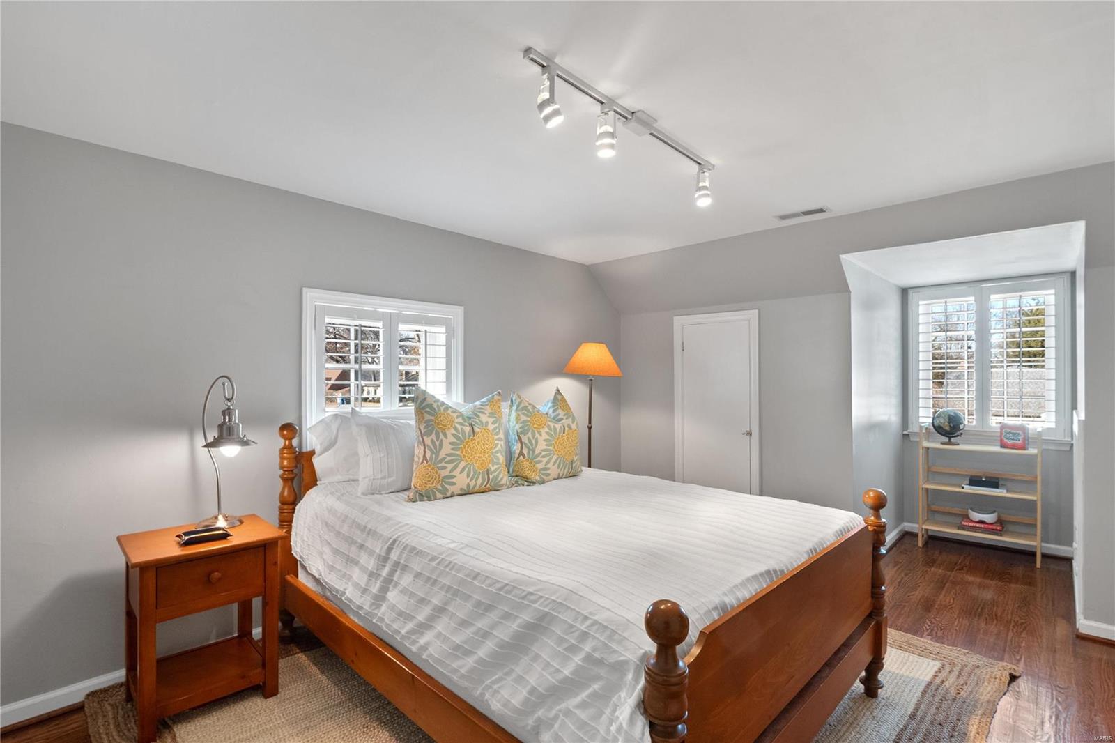 Beverly Woods - Residential