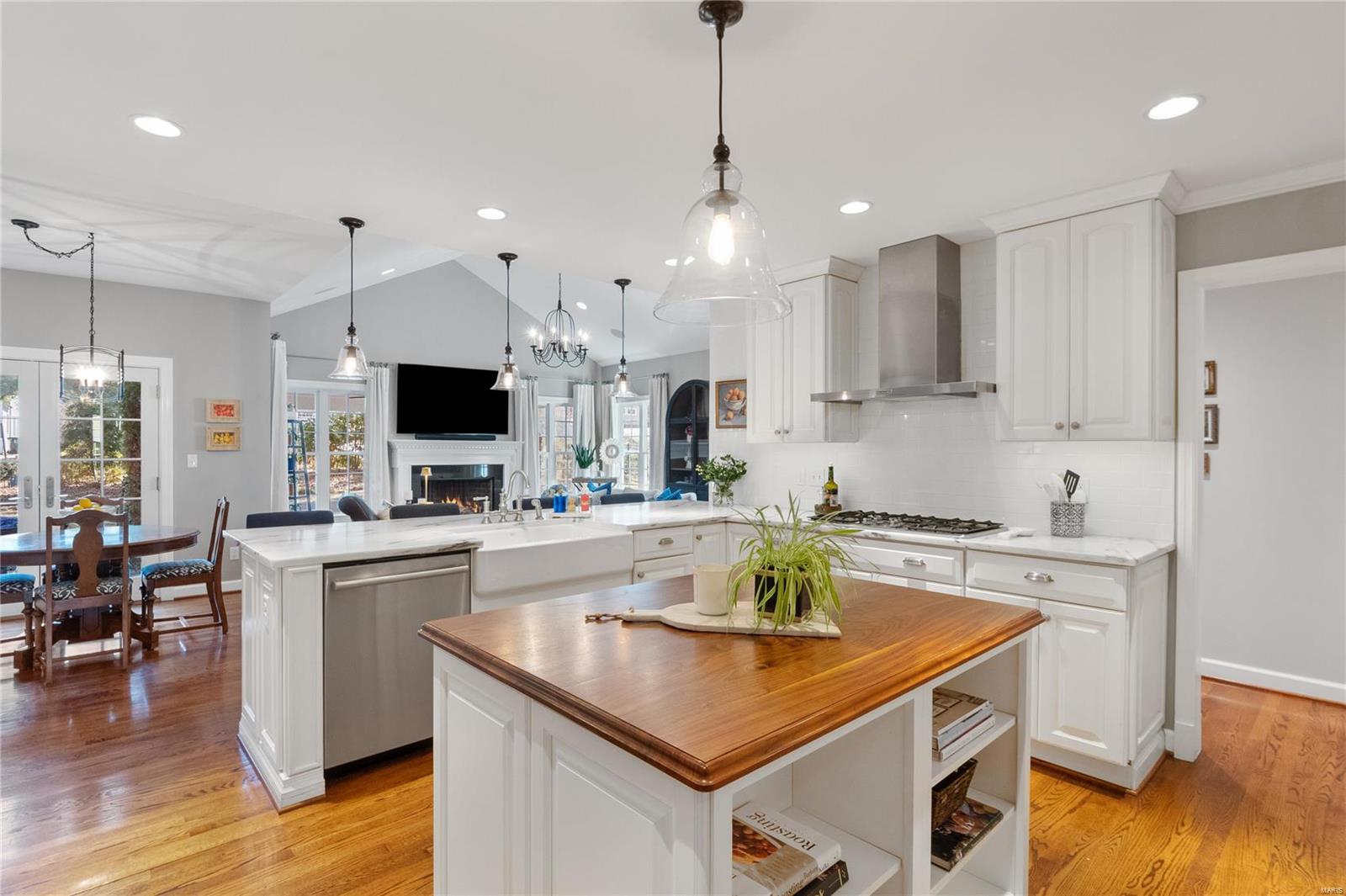 Beverly Woods - Residential