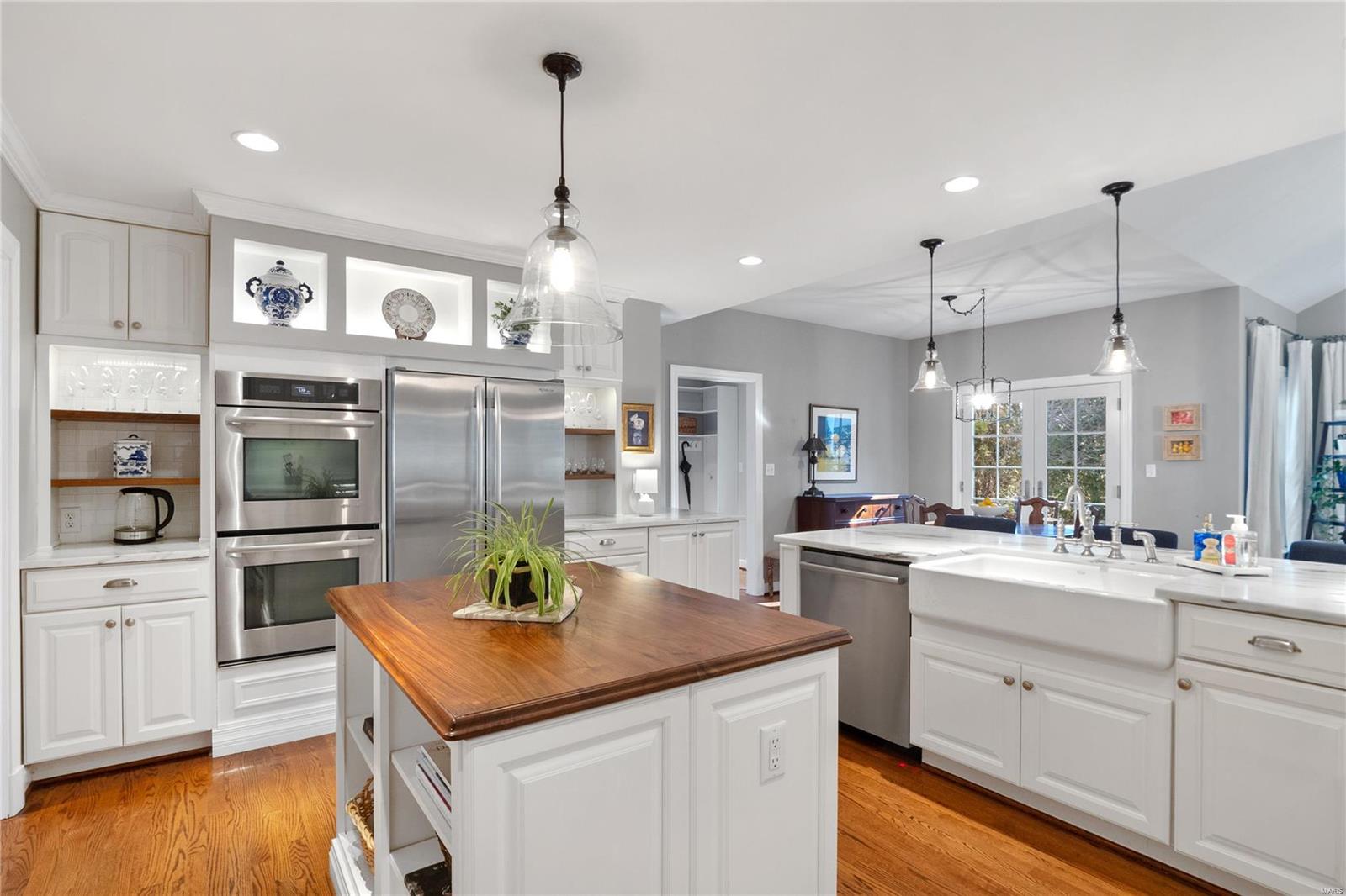 Beverly Woods - Residential