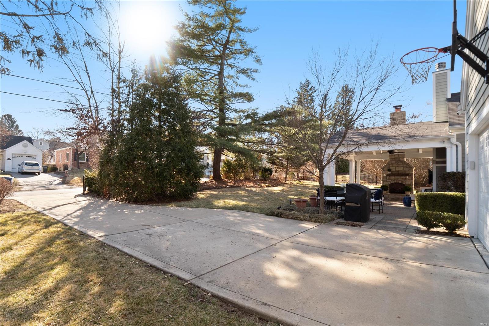 Beverly Woods - Residential