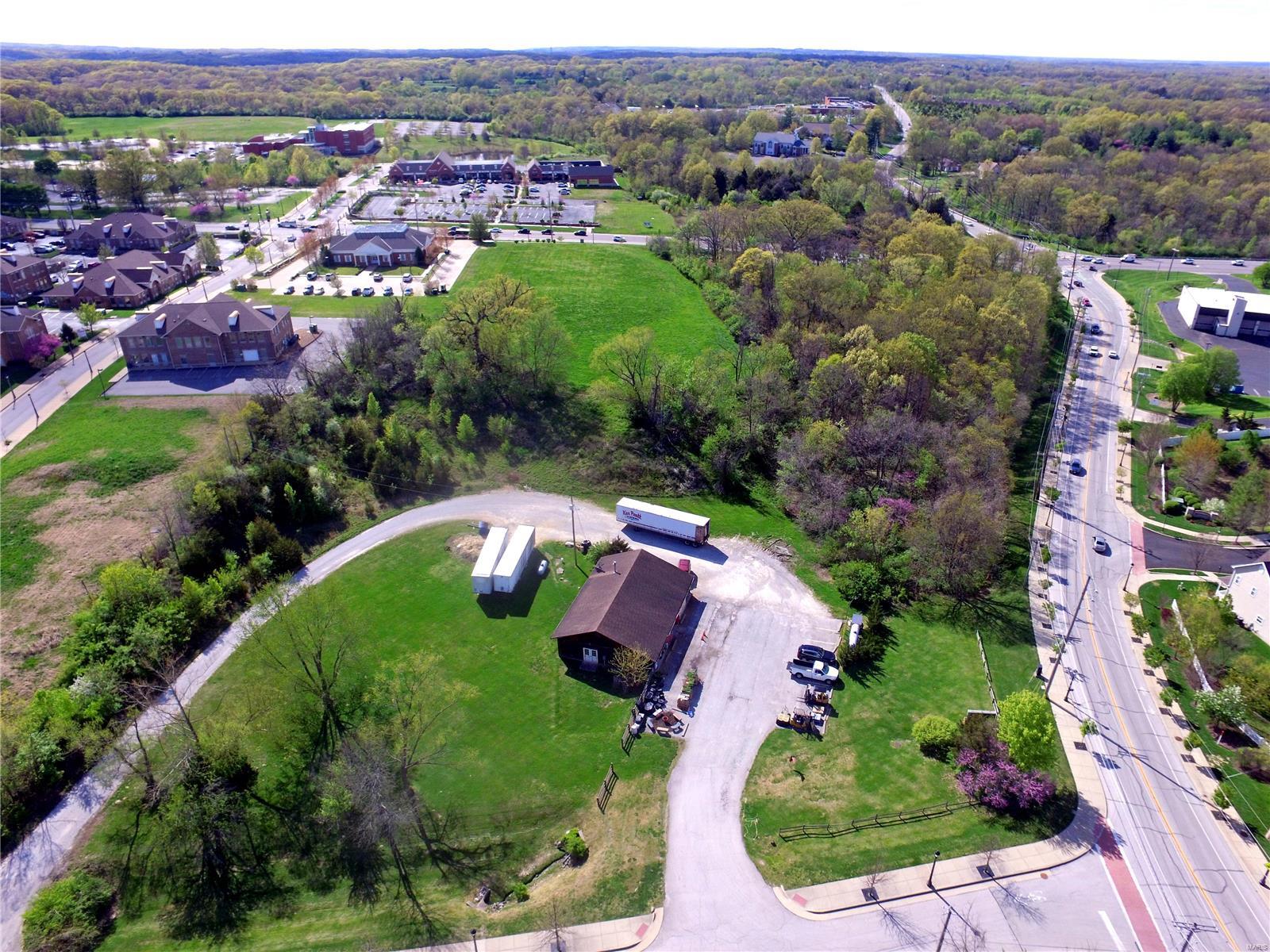 Turkey Track Corner - Commercial Sale