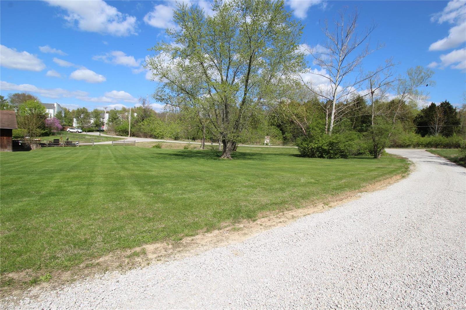 Turkey Track Corner - Commercial Sale