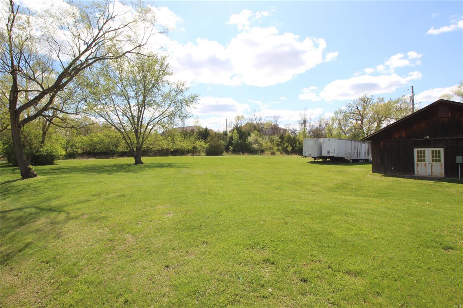 Turkey Track Corner - Commercial Sale