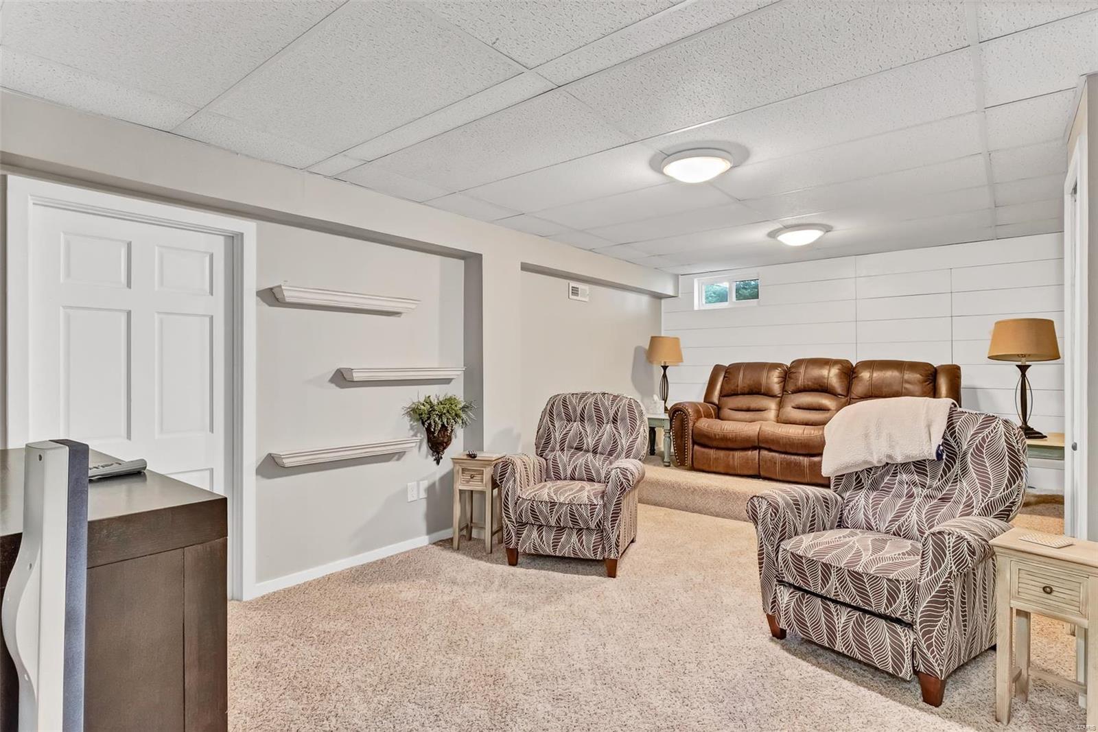 Twin Chimneys - Residential