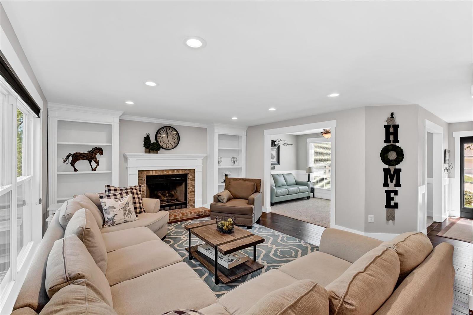 Twin Chimneys - Residential