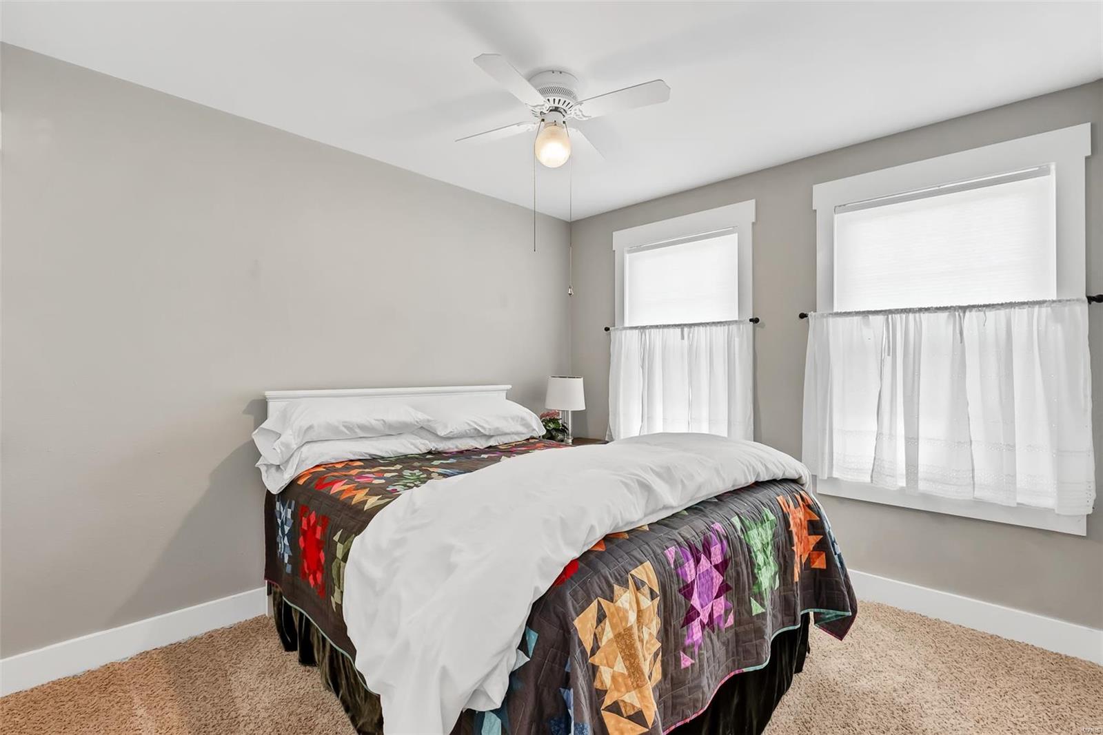 Twin Chimneys - Residential