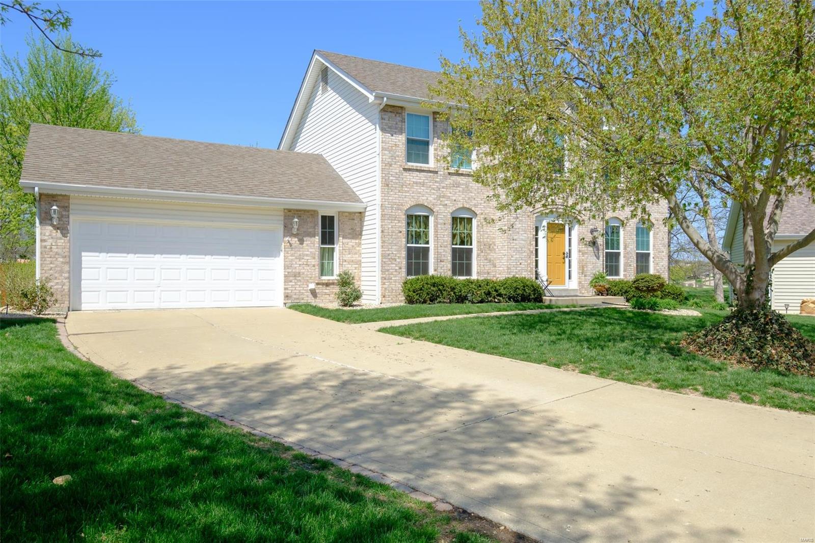 Twin Chimneys - Residential